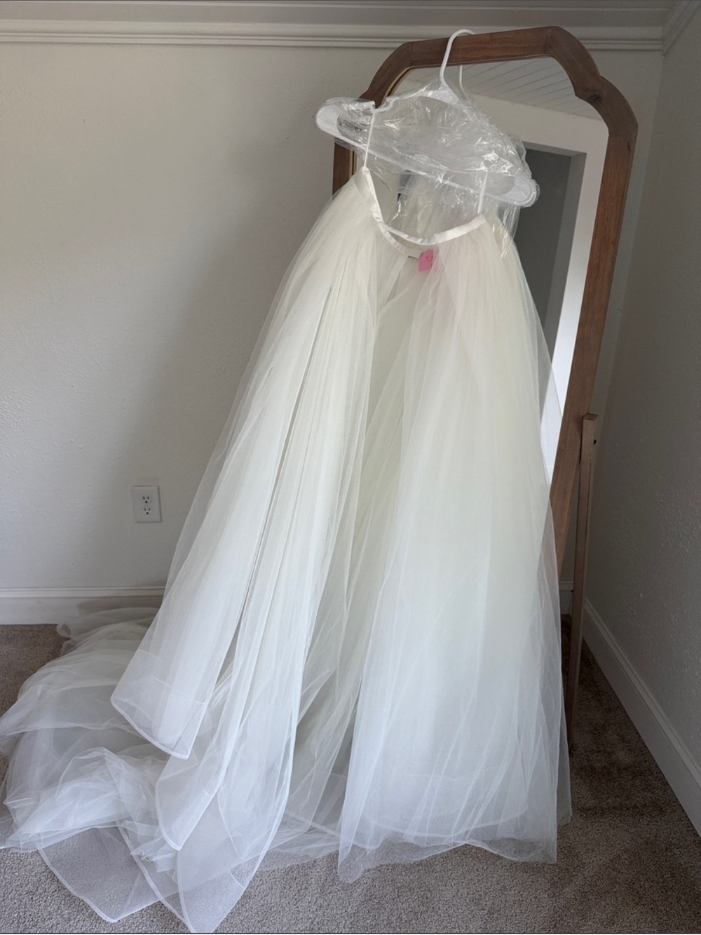 VOWD detachable bridal wedding dress train